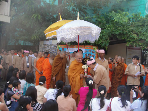 Phra Dr.Khammai Dhammasami